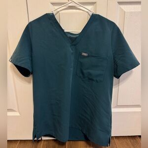 FIGS catarina one pocket scrub top